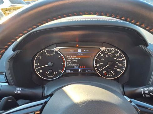 Certified 2024 Nissan Altima 2.0 SR FWD image 10