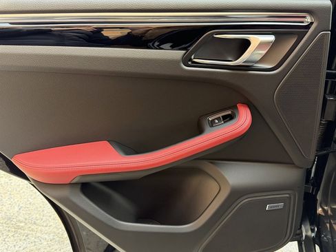 New 2026 Porsche Macan S image 19