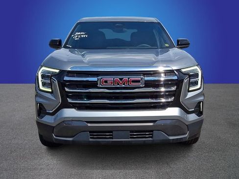 Used 2025 GMC Terrain Elevation AWD/4WD image 2
