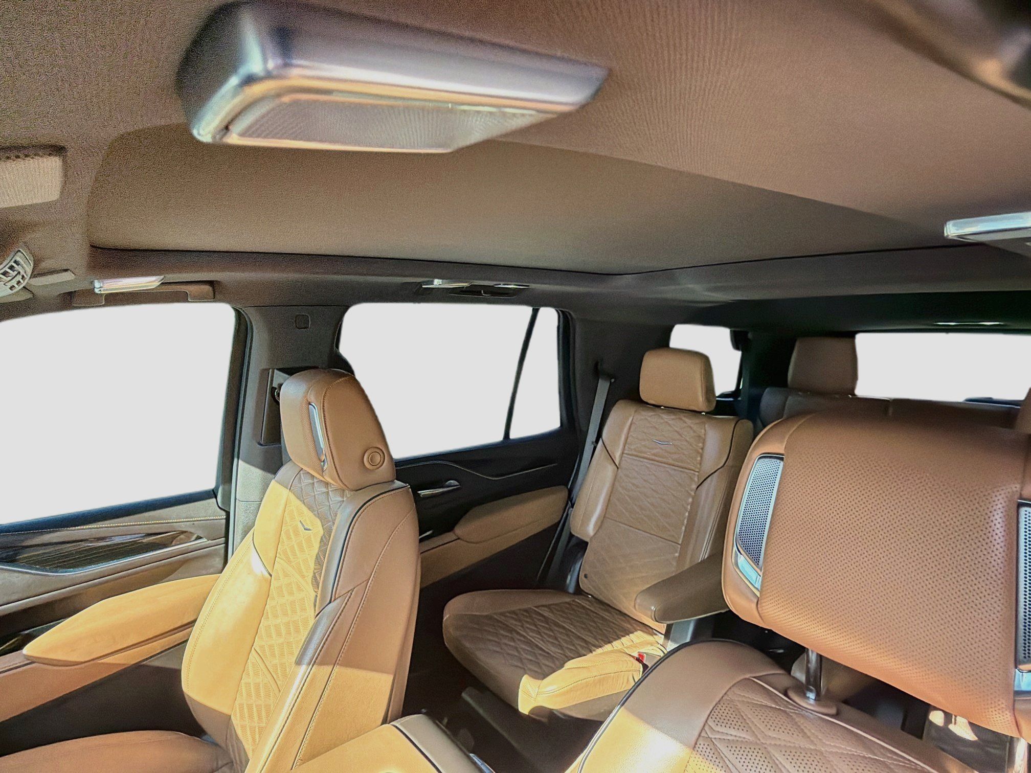 Used 2022 Cadillac Escalade Premium Luxury w/ Performance Package AWD/4WD image 29