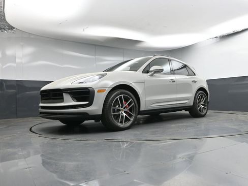 New 2026 Porsche Macan S AWD/4WD image 29