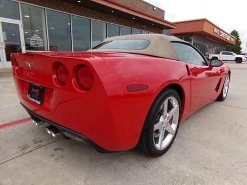 Used 2006 Chevrolet Corvette Convertible w/ Preferred Equipment Group RWD image 5