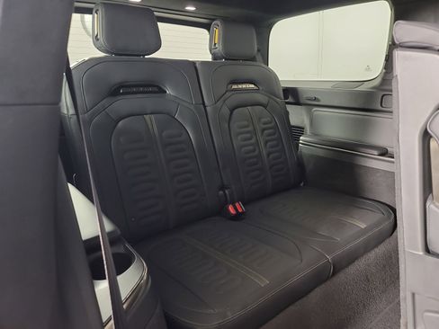 Used 2024 Rivian R1S Adventure AWD/4WD image 25