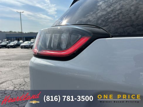 Used 2019 Jeep Cherokee Latitude w/ Popular Appearance Group image 14