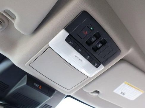 Certified 2023 Nissan Rogue SL image 20