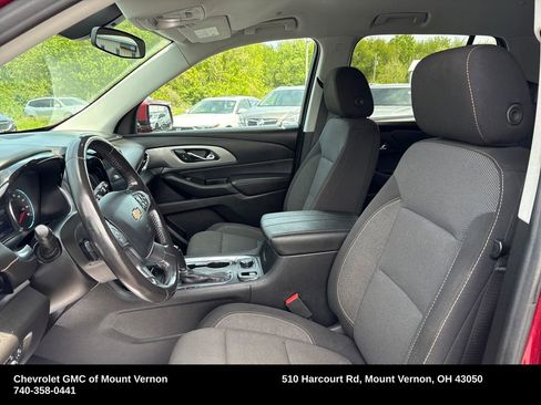 Used 2020 Chevrolet Traverse LT FWD image 12