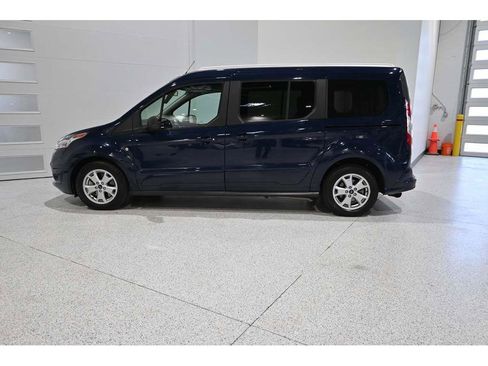 Used 2018 Ford Transit Connect XLT image 9
