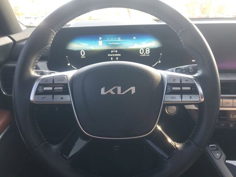 Used 2023 Kia Telluride SX image 26