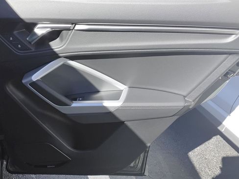 New 2025 Audi Q3 2.0T Premium image 21