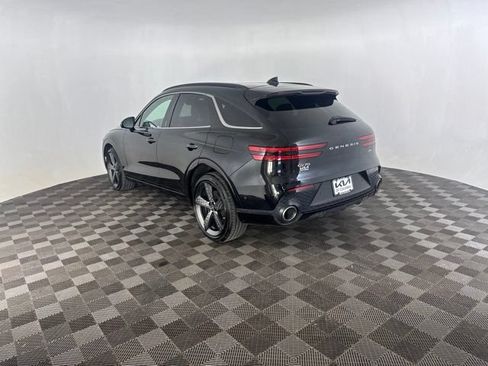 Used 2025 Genesis GV70 3.5T Sport w/ Sport Advanced Package AWD/4WD image 9