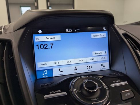 Used 2018 Ford Escape Titanium w/ Ford Safe & Smart Package AWD/4WD image 13
