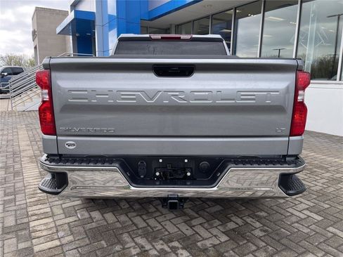 Used 2025 Chevrolet Silverado 1500 LT AWD/4WD image 4