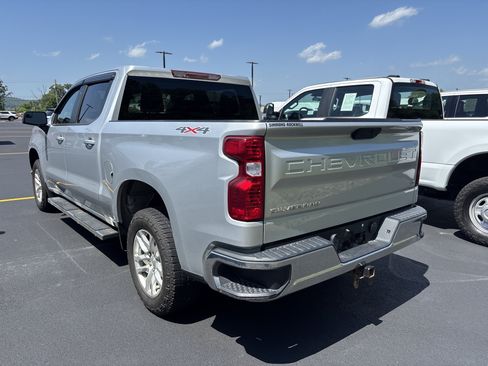 Used 2021 Chevrolet Silverado 1500 LT AWD/4WD image 5