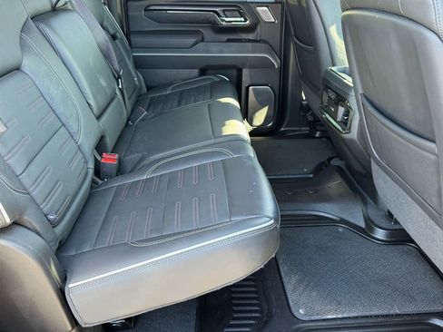 Used 2024 GMC Sierra 2500 AT4X AWD/4WD image 21