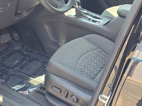 Used 2022 Chevrolet Equinox LT image 21