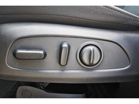 Used 2023 Chevrolet TrailBlazer LT w/ Convenience Package FWD image 27