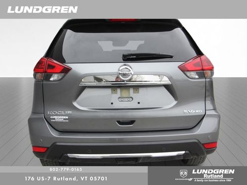Used 2020 Nissan Rogue SV image 41