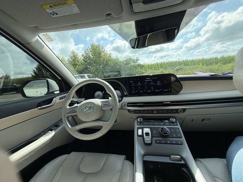 Used 2024 Hyundai Palisade Limited AWD/4WD image 27