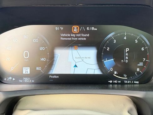 Used 2020 Volvo XC90 T6 Momentum w/ Protection Package Premier AWD/4WD image 25