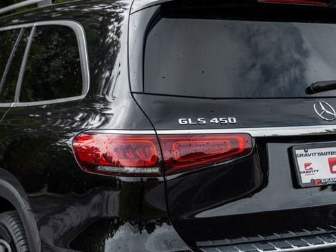 Used 2021 Mercedes-Benz GLS 450 4MATIC image 15