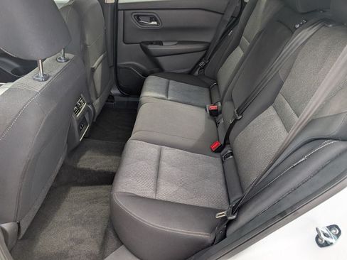 Used 2024 Nissan Rogue SV AWD/4WD image 28