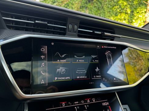 Used 2023 Audi RS 7 Sportback w/ Black Optic Package image 13