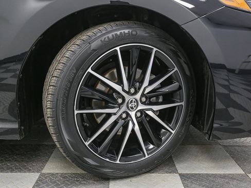 Used 2023 Toyota Camry SE image 15
