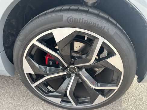 Used 2024 Audi RS Q8 w/ Black Optic Package AWD/4WD image 10
