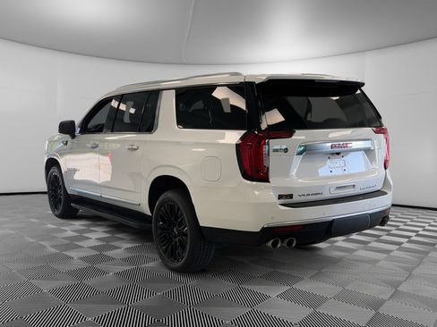 Used 2023 GMC Yukon XL Denali AWD/4WD image 6