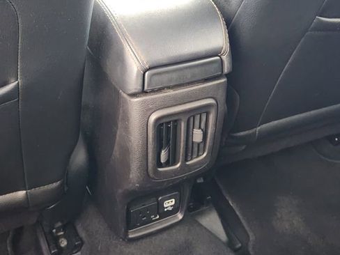 Used 2020 Jeep Compass Limited image 31