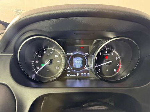 Used 2018 Land Rover Discovery Sport SE AWD/4WD image 14