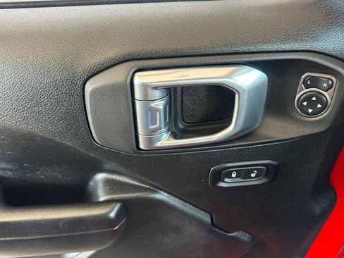 Used 2021 Jeep Wrangler Unlimited Sport AWD/4WD image 11