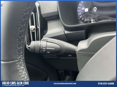 Used 2026 Volvo XC40 B5 Plus w/ Protection Package Premier image 25