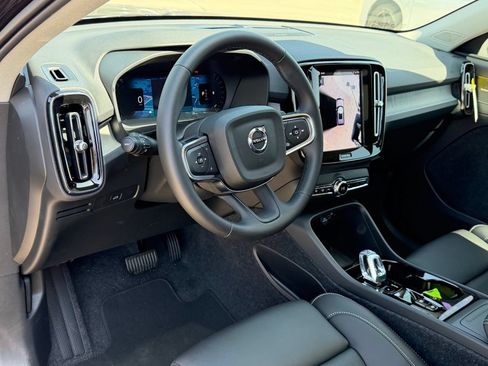 New 2026 Volvo XC40 B5 Plus w/ Climate Package AWD/4WD image 13