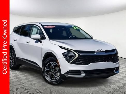 Certified 2025 Kia Sportage LX FWD image 3