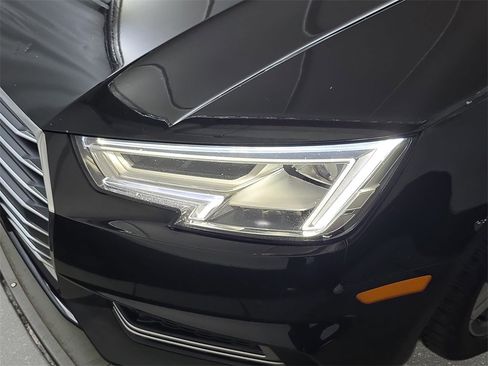 Used 2018 Audi A4 2.0T Premium Plus image 31