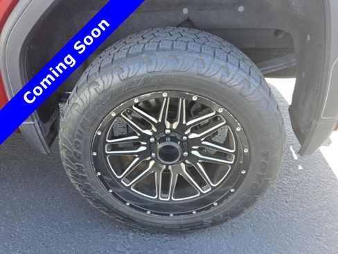 Used 2021 GMC Sierra 1500 SLT AWD/4WD image 12