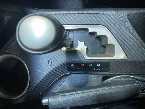 Used 2013 Toyota RAV4 Limited AWD/4WD image 17