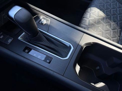 New 2026 Nissan Kicks SV w/ Charging Package FWD image 24