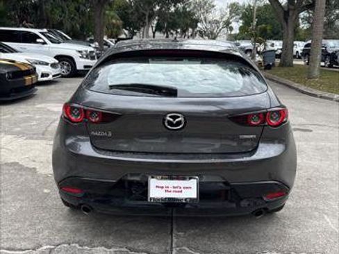 Used 2019 MAZDA MAZDA3 Hatchback w/ Premium Package image 7