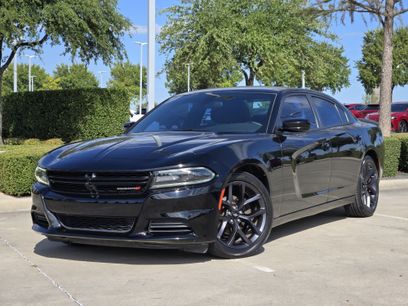 Used 2019 Dodge Charger SXT w/ Blacktop Package