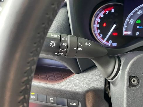 Used 2019 Toyota RAV4 Limited w/ Advanced Technology Package AWD/4WD image 14