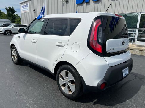 Used 2014 Kia Soul FWD image 3