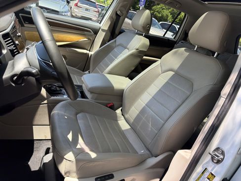 Used 2019 Volkswagen Atlas SEL Premium AWD/4WD image 18