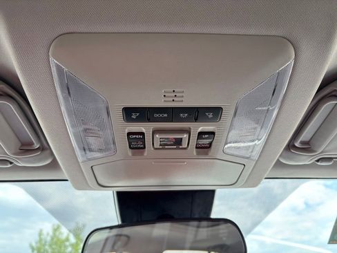 Certified 2025 Toyota RAV4 XLE Premium AWD/4WD image 23
