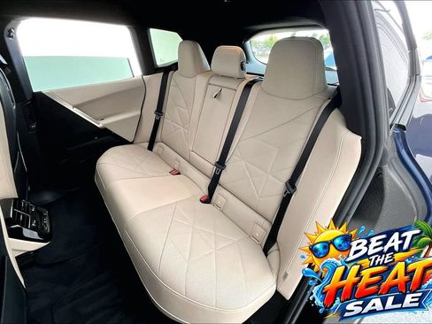 Used 2023 BMW iX xDrive50 AWD/4WD image 32
