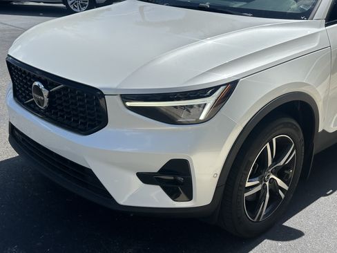 Used 2023 Volvo XC40 B4 Plus w/ Protection Package Premier FWD image 35
