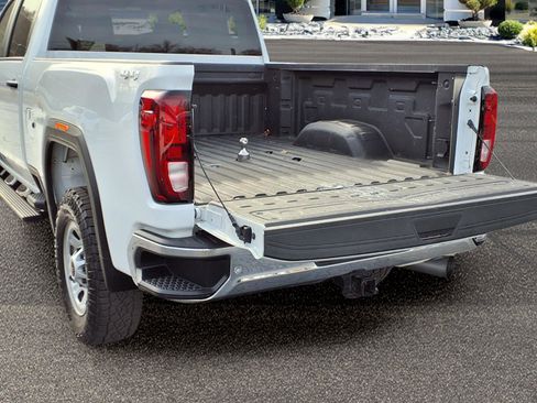 Used 2024 GMC Sierra 2500 Pro image 28