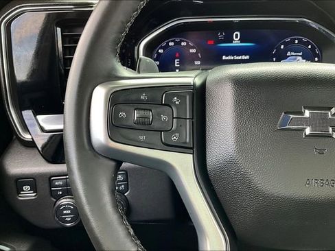Used 2025 Chevrolet Silverado 1500 LT Trail Boss w/ LT Trail Boss Premium Package AWD/4WD image 12