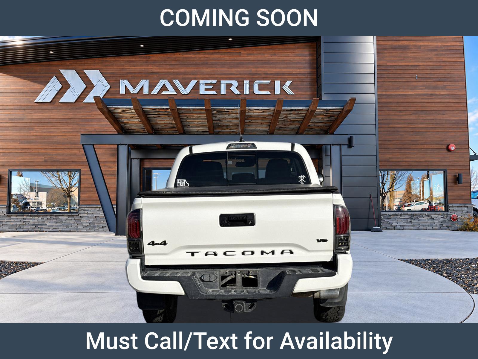 Used 2021 Toyota Tacoma SR5 w/ Technology Package AWD/4WD image 7